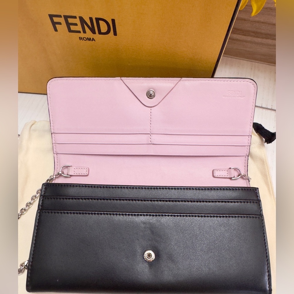 Fendi Studded Heart Chain Wallet WOC - Picture 4 of 12